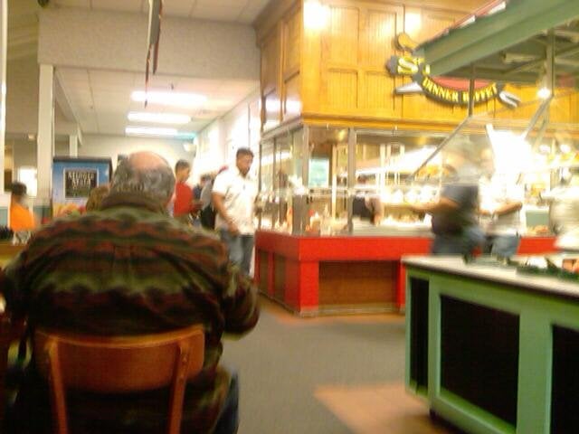 Golden Corral Buffet & Grill