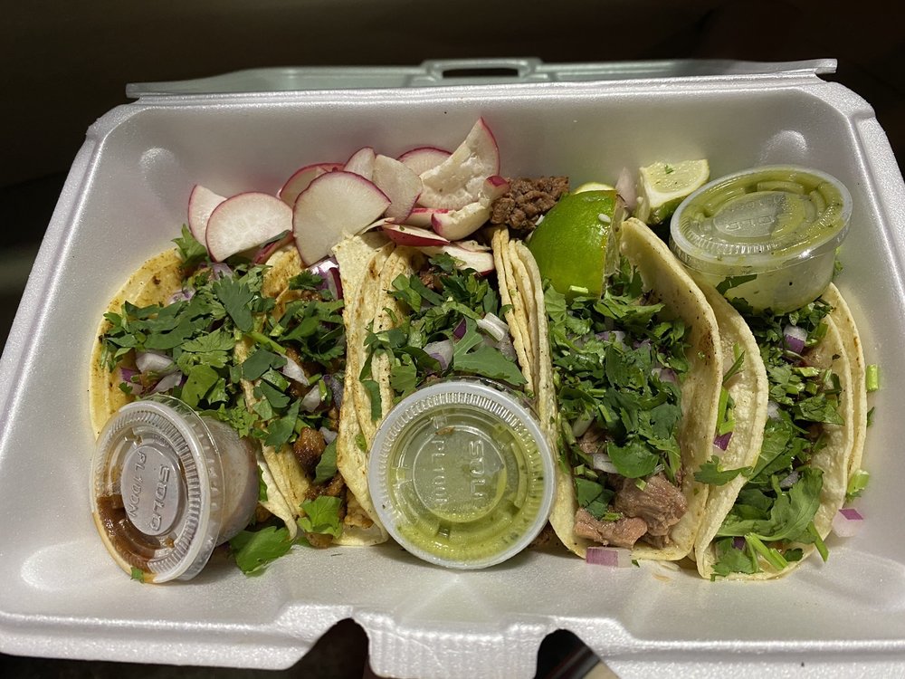 Los Famosos Pillulles Tacos