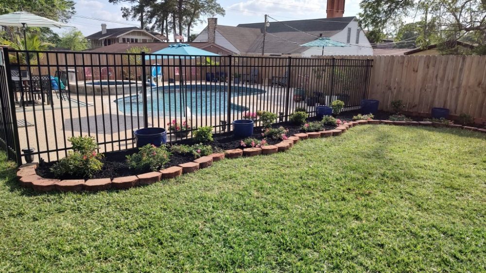 EZ Clips Landscaping