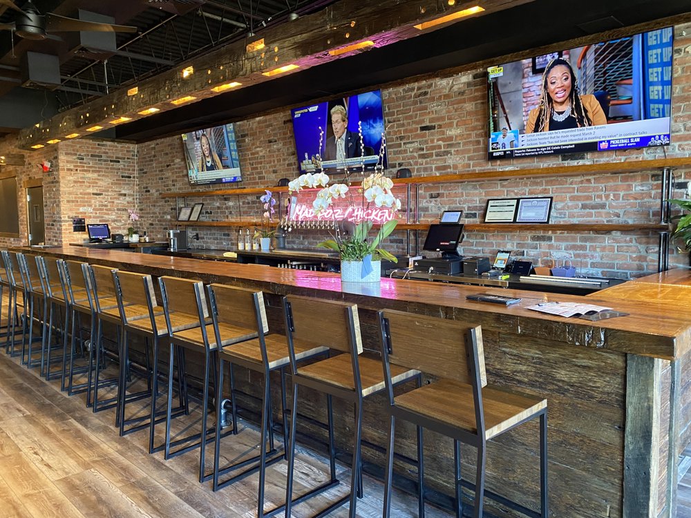 Mad For Chicken Plainview