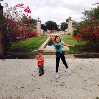 coral gables entrance park