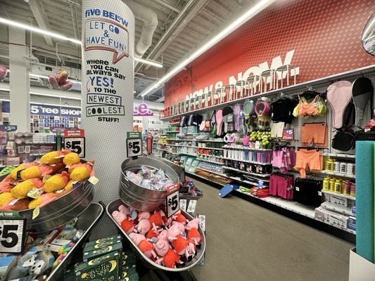 Five Below, 259 W 42nd St, New York, NY - MapQuest