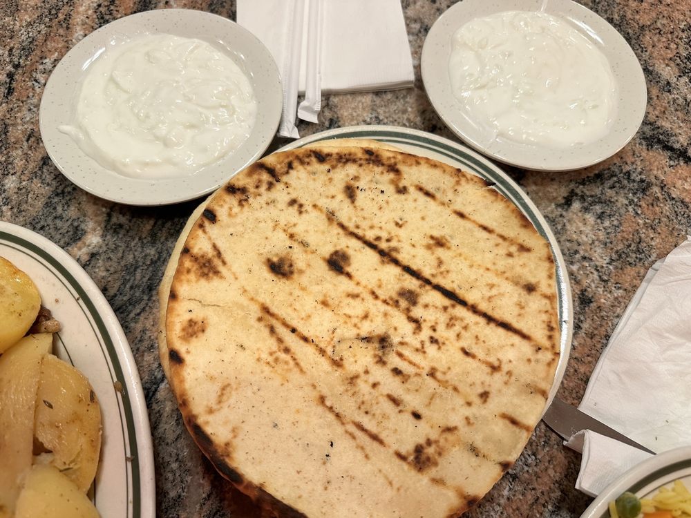 Fontana Famous Pizza & Gyro