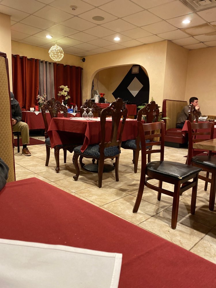 The Royal Indian Bar & Grill