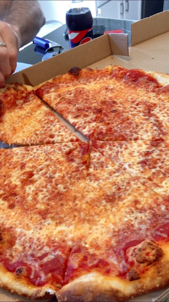 Jim & Nena's Pizzeria