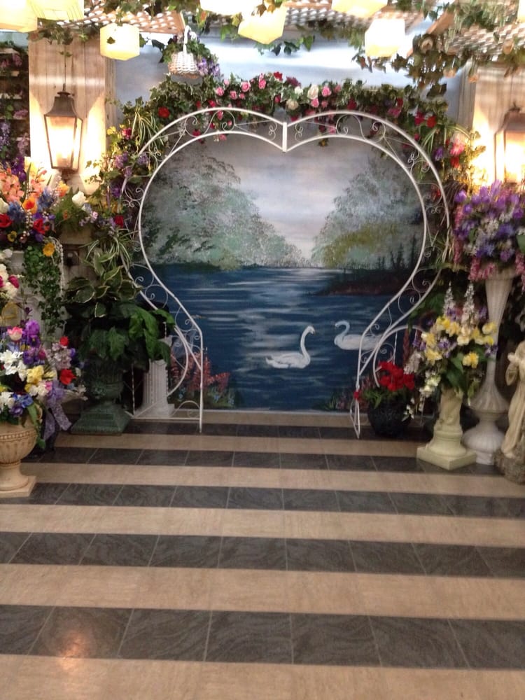 This is the Garden Chapel where we had our ceremony. Yelp