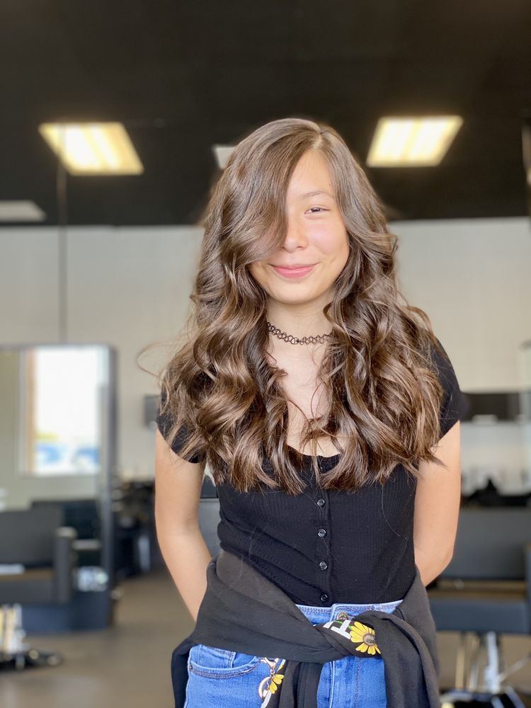 Derrick's Hair Salon