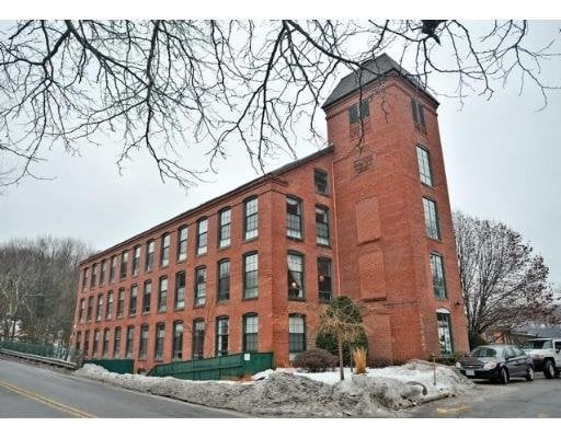 Sanford Mills Lofts Condos 14 St Medway Ma Hotels Nearby
