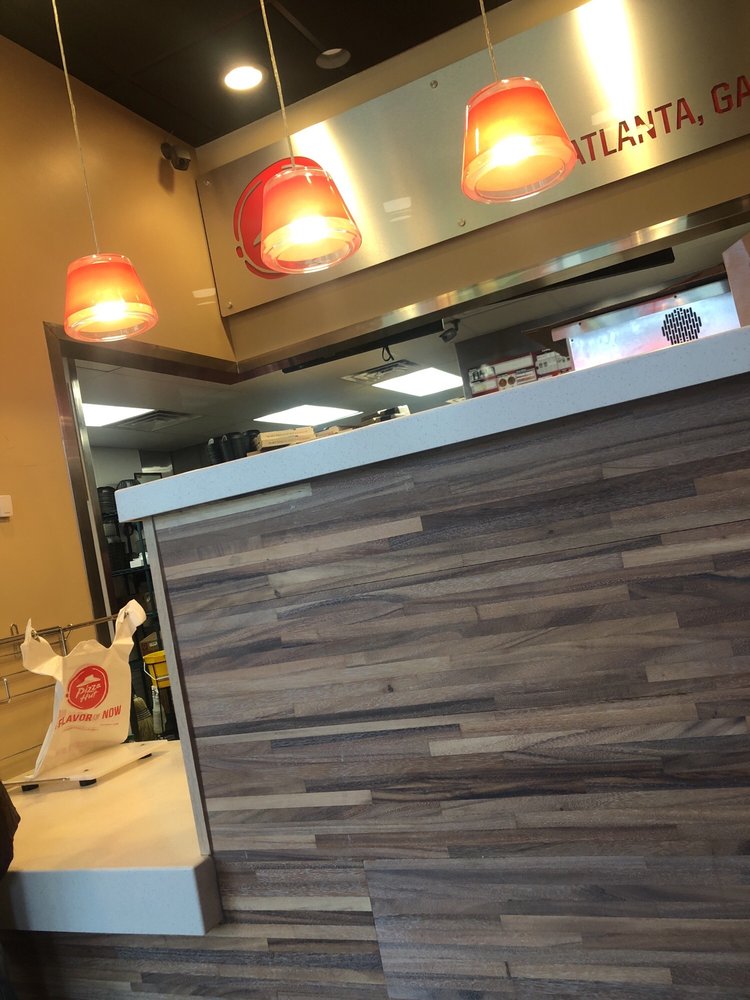 Pizza Hut Pizza 1955 Metropolitan Pkwy SW, Atlanta, GA Restaurant