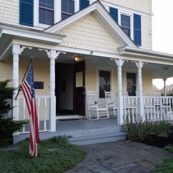 Admiral Dewey Inn 10 Reviews Hotels 668 Matunuck Beach Rd Photo Of Admiral Dewey Inn Wakefield Ri United States Love It Here
