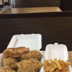 Papa S Fried En Seafood Restaurants 1150 E Seminary Dr Photo Of Papa S Fried En Seafood Fort Worth Tx United States