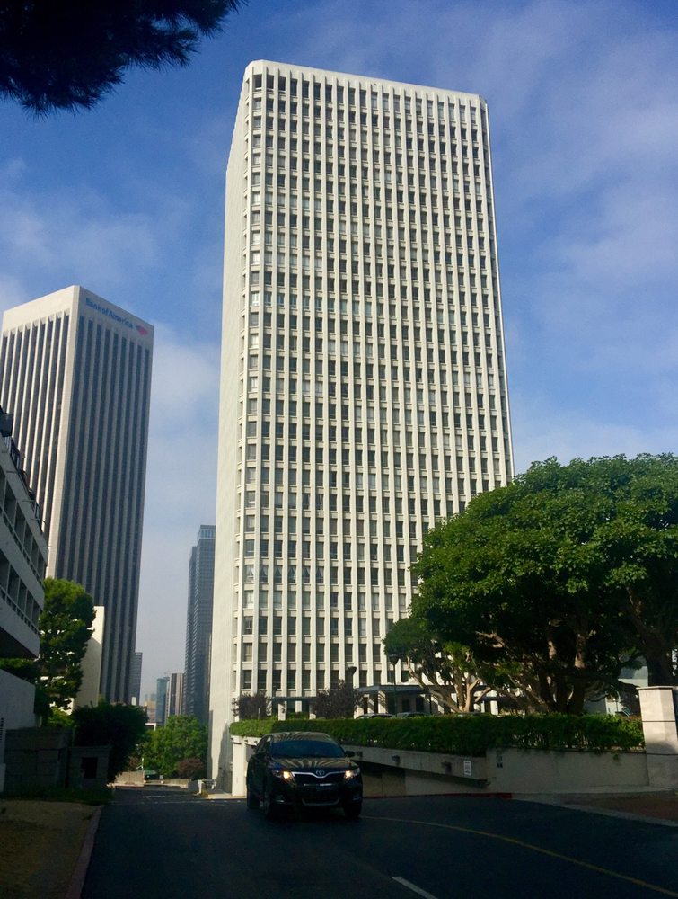 image of business Thomas H Shinmoto, DDS