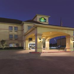 La Quinta Inn Suites Alvarado 69 Photos Hotels 1165 Hwy 67w Photo Of La Quinta Inn Suites Alvarado Tx United States