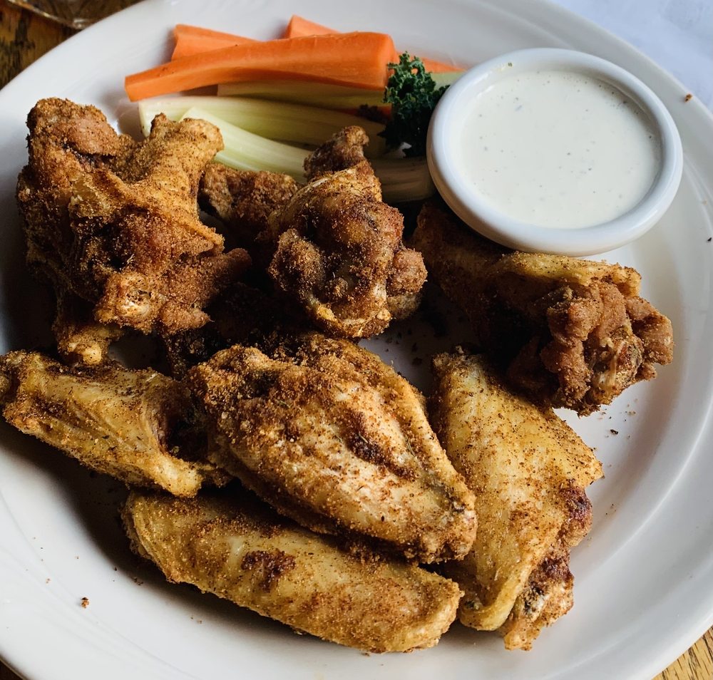 Gluek's Restaurant & Bar