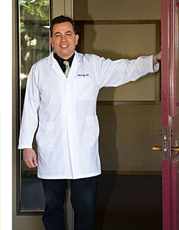 image of business Alberto Taylor, DDS