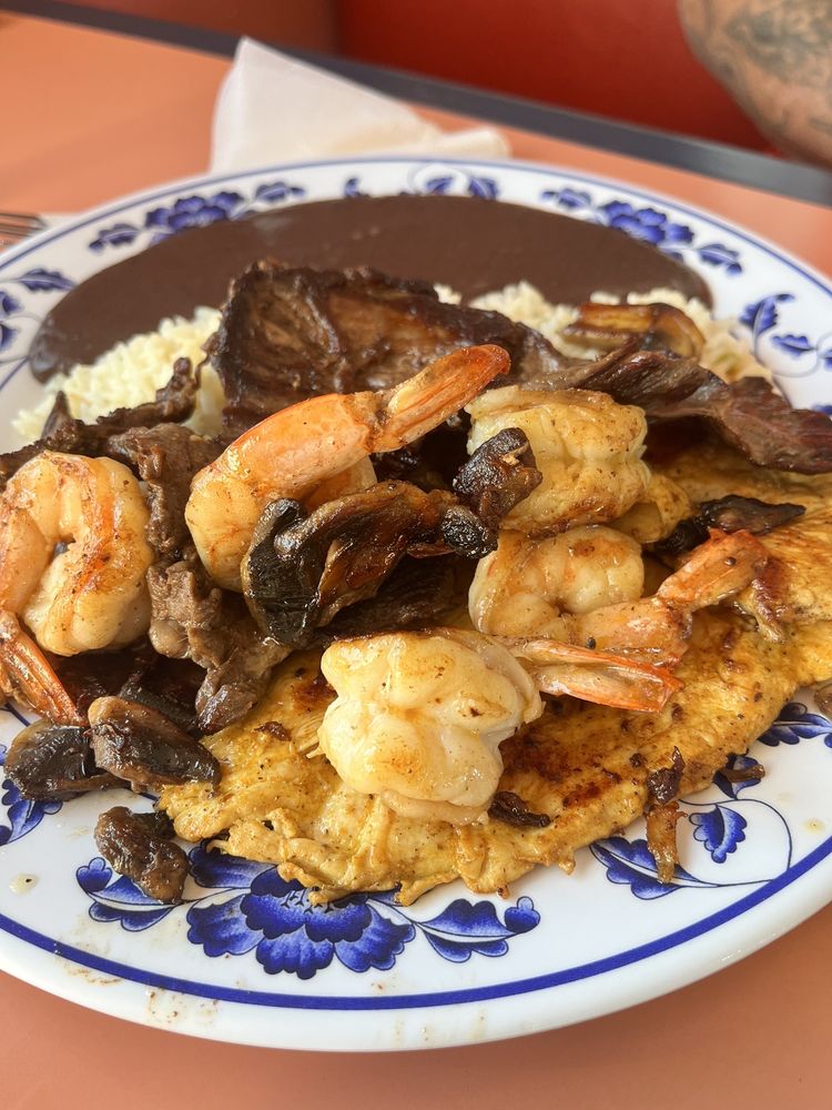 Vicky's Salvadorian Restaurant