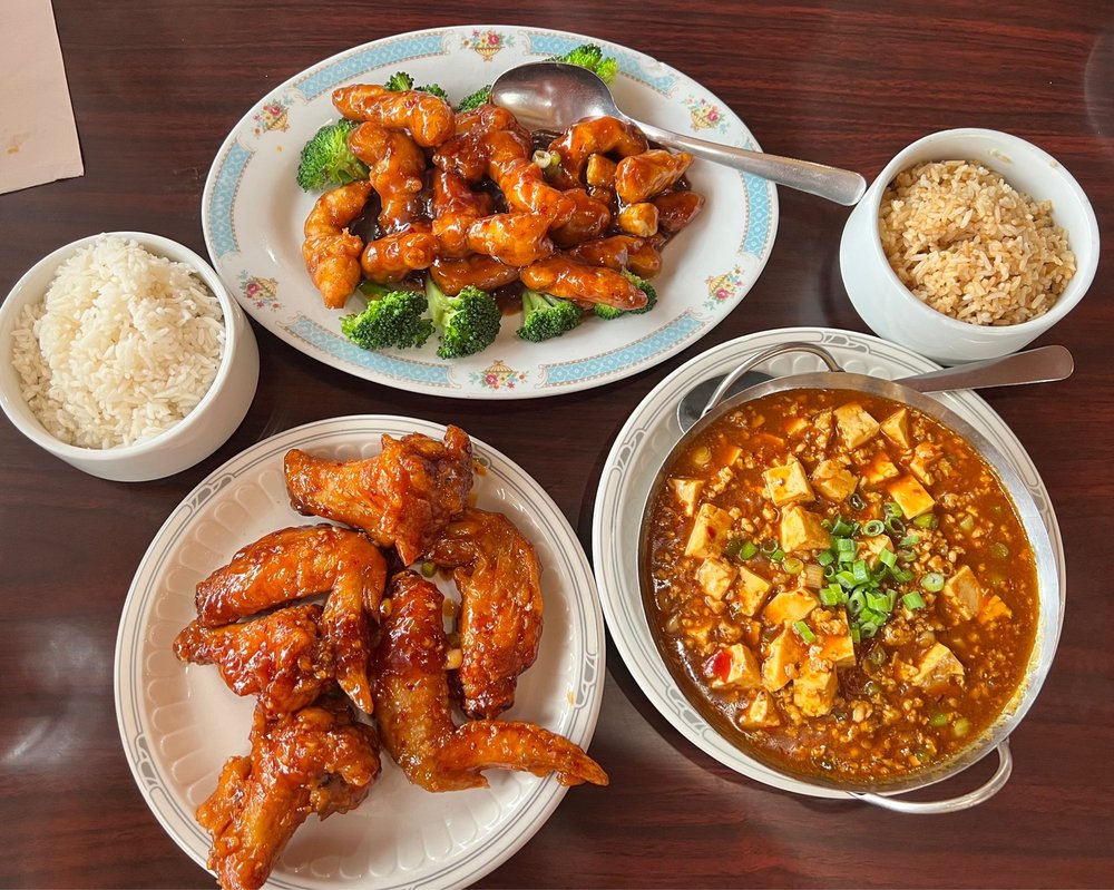 Lee's Chinese Restaurant Lee's Chinese Restaurant