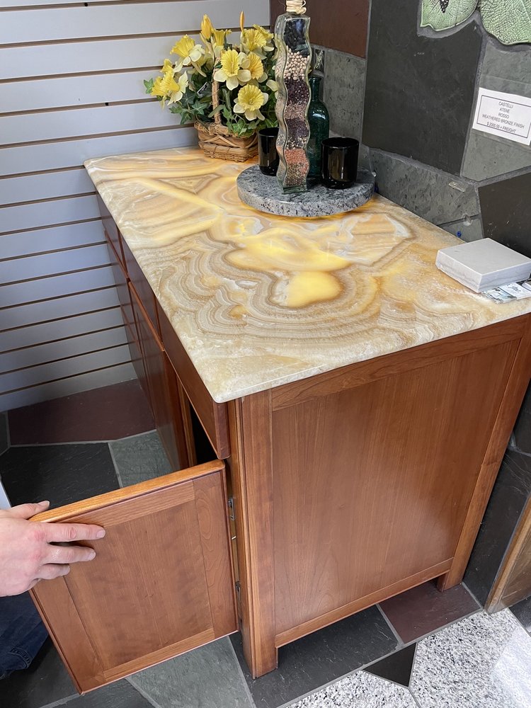 image of business Mees Distributors