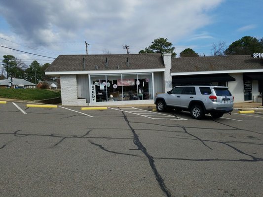 The Mixing Bowl Bakery 8540 Patterson Ave Richmond, VA Bakeries ... The Mixing Bowl Bakery 8540 Patterson Ave Richmond, VA Bakeries ...