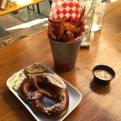 Bierhaus 364 Photos 683 Reviews Burgers 383 Castro St Bierhaus 364 Photos 683 Reviews Burgers 383 Castro St Mountain View Ca Restaurant Phone Number Menu Yelp
