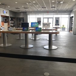 mac store hamilton town center