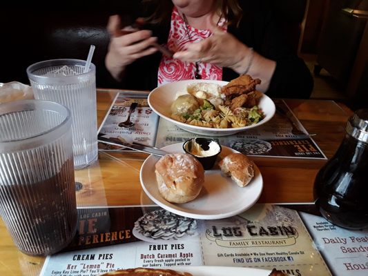 Log Cabin Family Restaurant 151 Photos 191 Reviews Breakfast