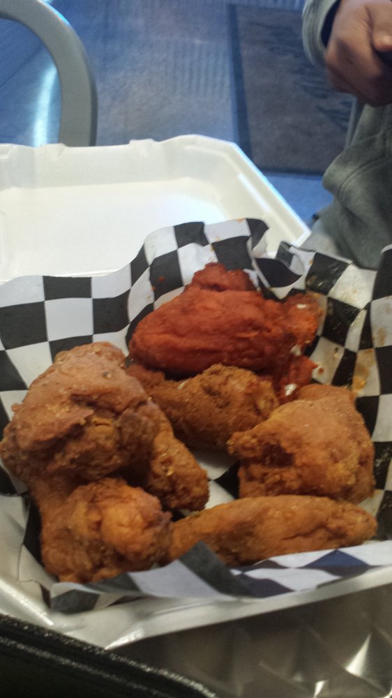 The Wingyard 15 Photos & 11 Reviews Chicken Wings 245 East 11th