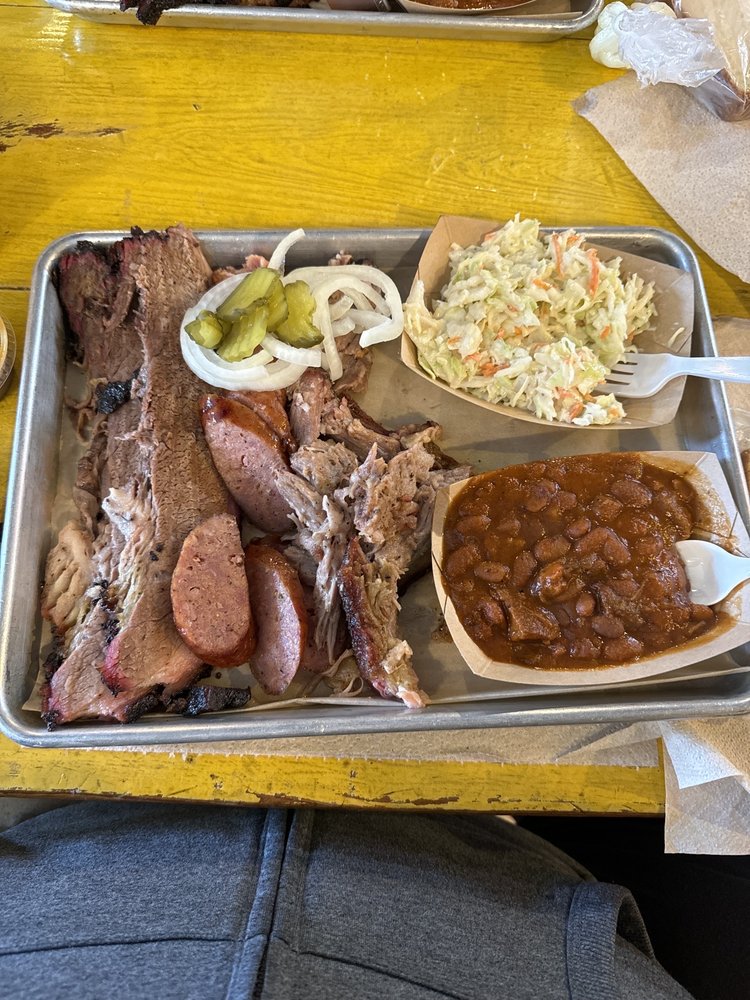 Queen's Bar-B-Que Queen's Bar-B-Que
