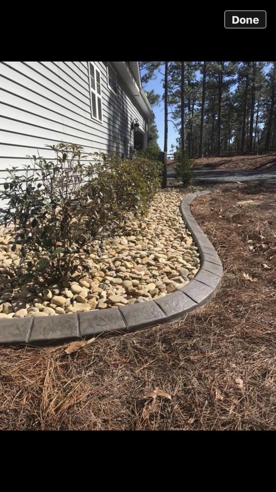 Gentry Curb and Gravel