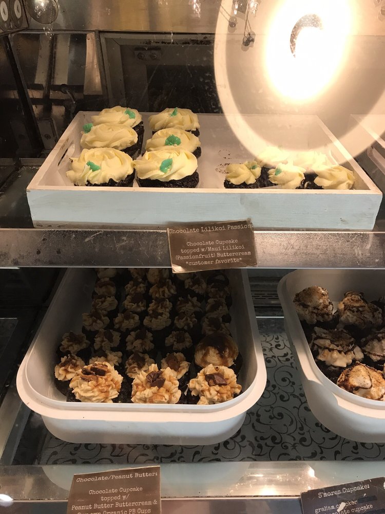 Maui Sugar Shop Bakery CLOSED 218 Photos & 206 Reviews Desserts