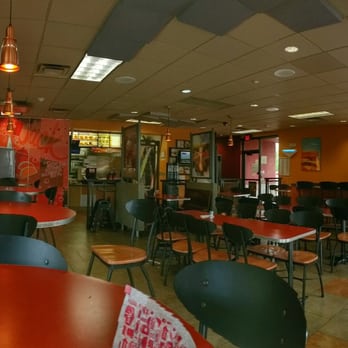 Jack In The Box 28 Photos 26 Reviews Breakfast Brunch 6759 Photo Of Jack In The Box Fresno Ca United States Dining Room