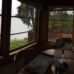 Beverly Beach Cabin Vacation Als 4216 Dr Freeland Wa Photo Of Beverly Beach Cabin Freeland Wa United States Dining With A