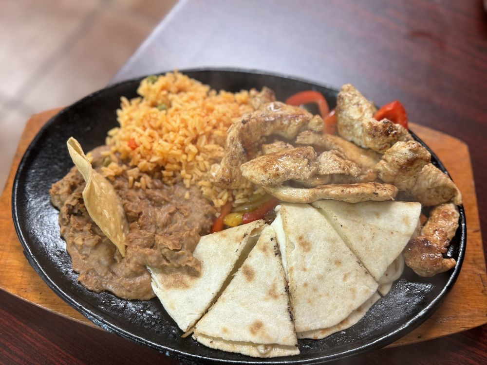 Molcajetes