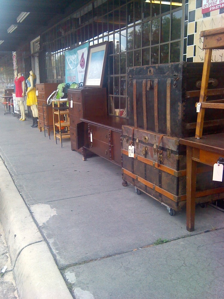 Karolina’s Antiques Beacon Hill San Antonio, TX Reviews