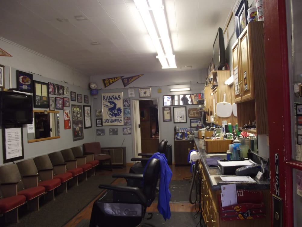 Larry’s Barber Shop 22 Photos & 10 Reviews Barbers 924