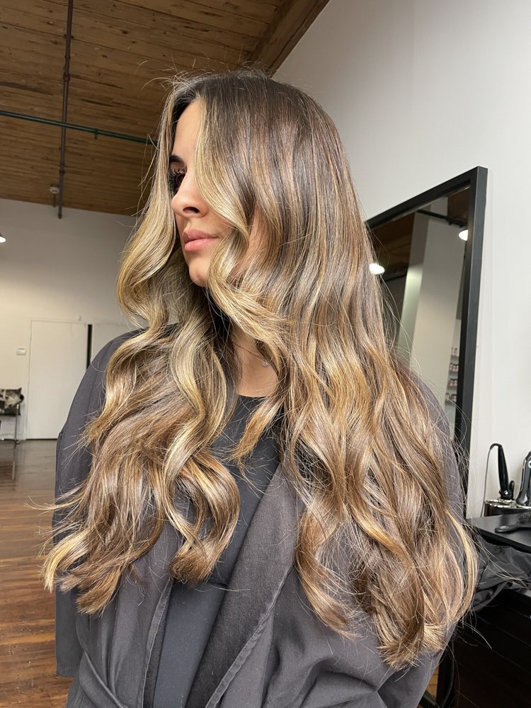 Saarib M Salon