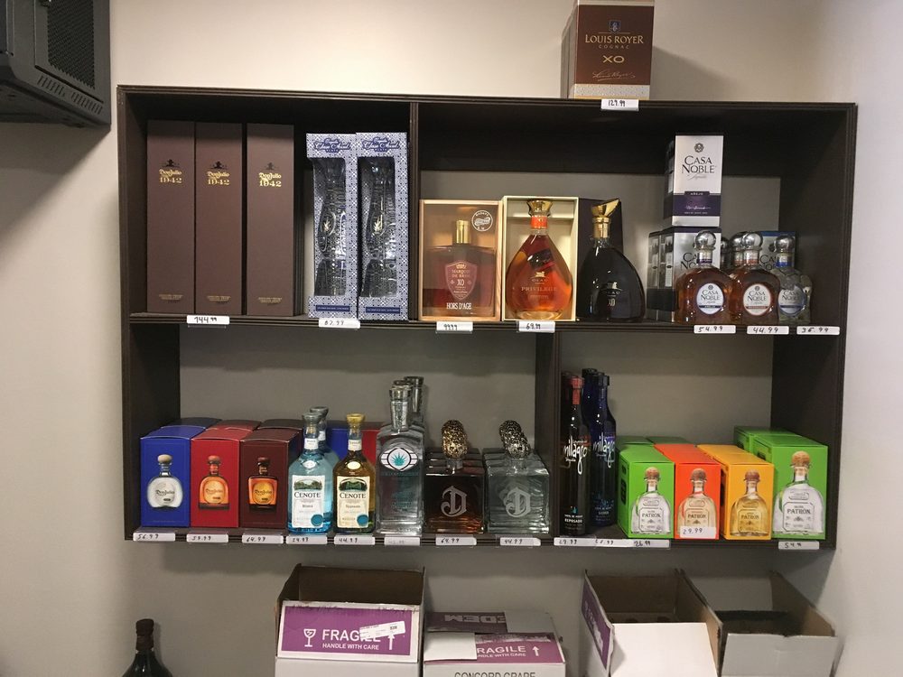 Revaya Wine and Liquor