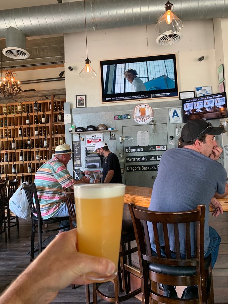 San Elijo Vine & Tap