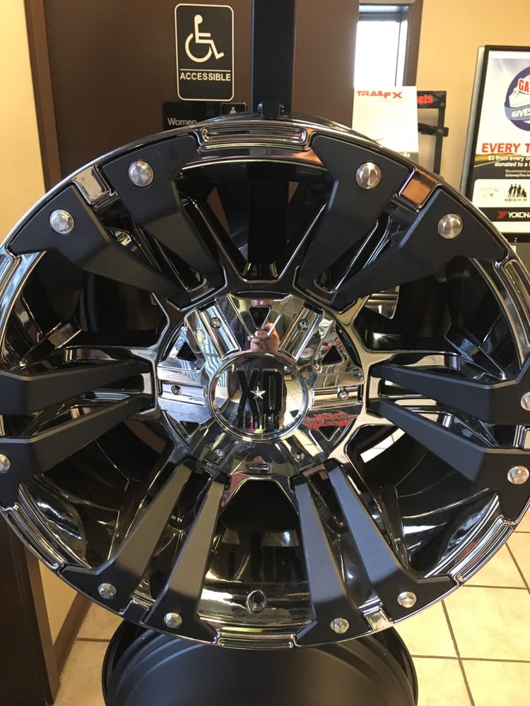 Gateway Tire & Service Center Tires 101 Hornberger Ln, Clarksville