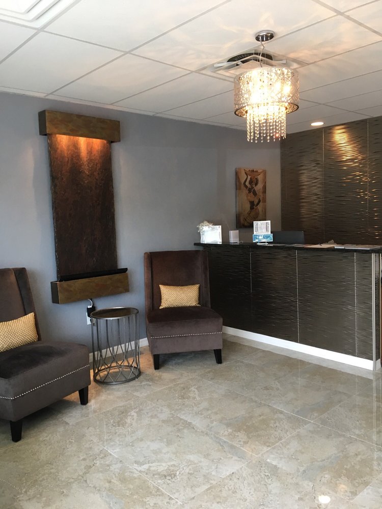 Essentials Deluxe Day Spa Day Spas 5319 Ehrlich Rd, Tampa, FL