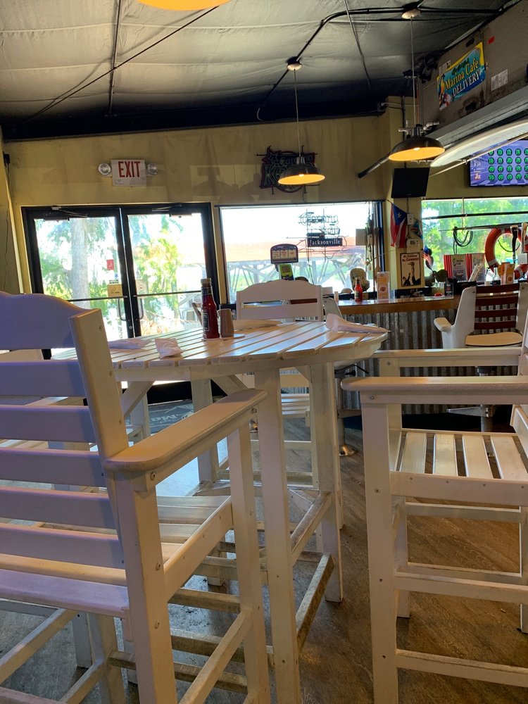 Captain Bob Beck's Marina Cafe