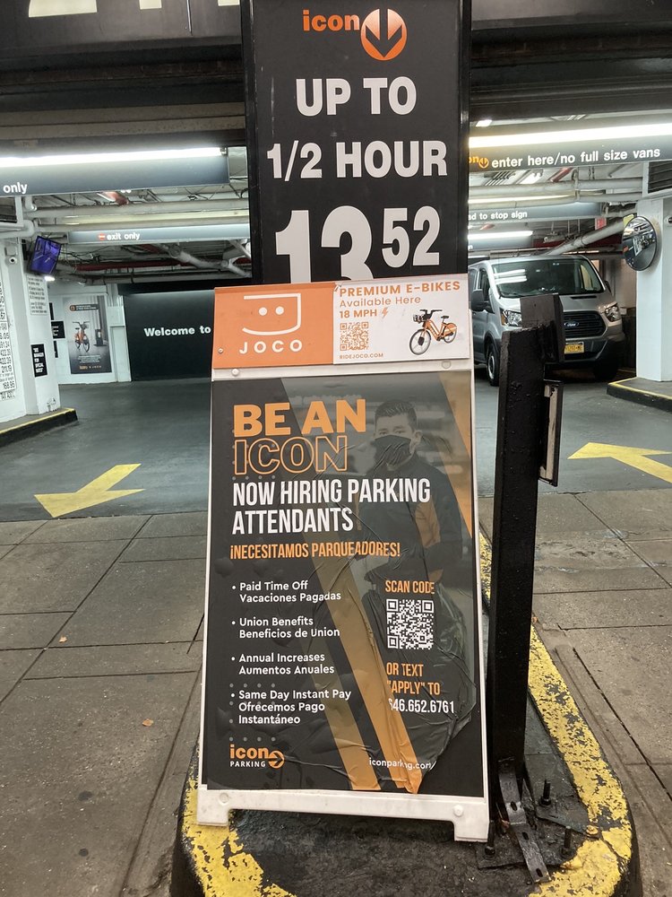 215 E 95th Parking
