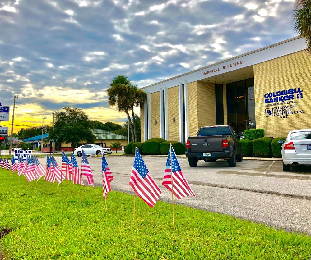 Coldwell Banker Realty - Winter Haven