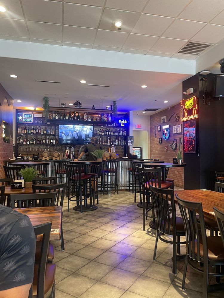 Varas Grill