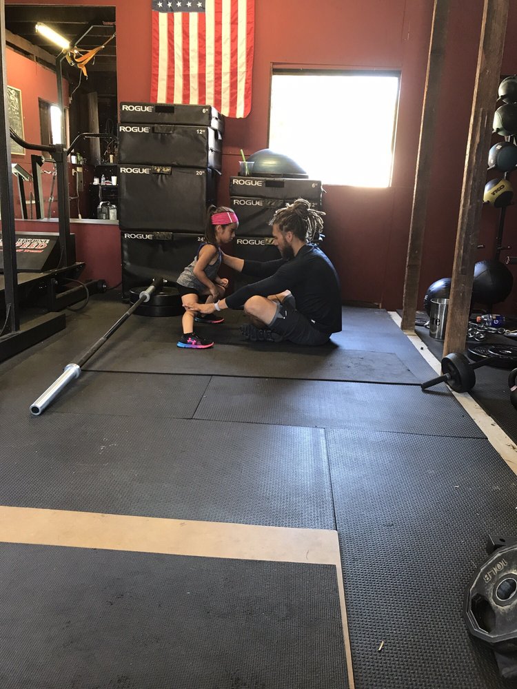 Animal House Fitness 10 Photos Gyms 2969 Mission Inn Ave