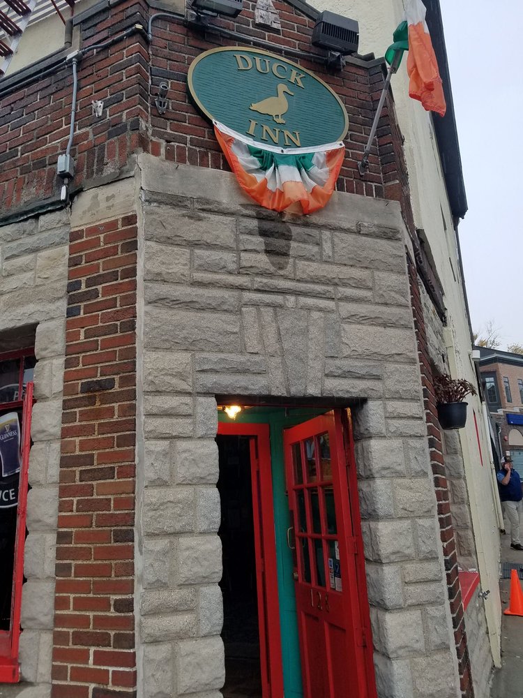 Duck Inn Bar & Grill