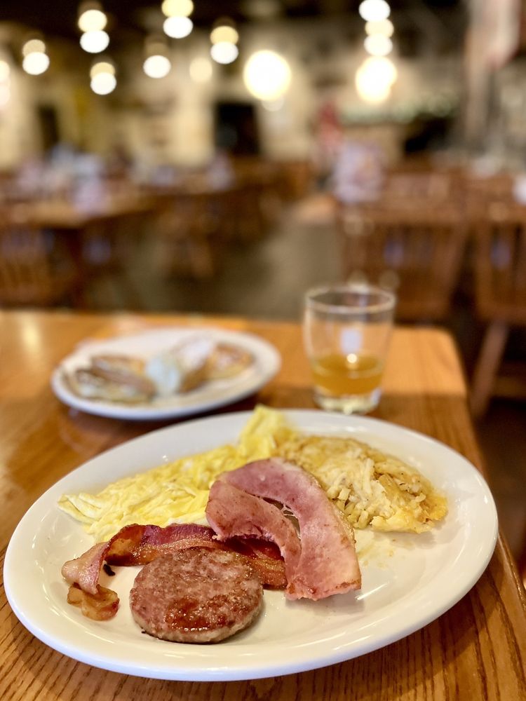 Cracker Barrel Old Country Store