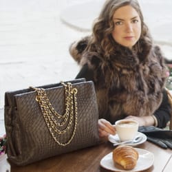 Misuri 40 Photos 11 Reviews Leather Goods Piazza Di Santa Photo Of Misuri Florence Firenze Italy Hand Woven Bags And Fur Jackets