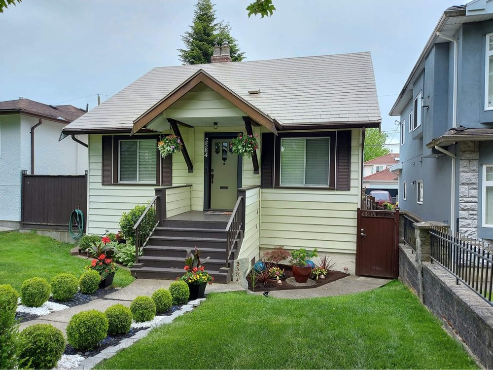 Sharp Lines Painting