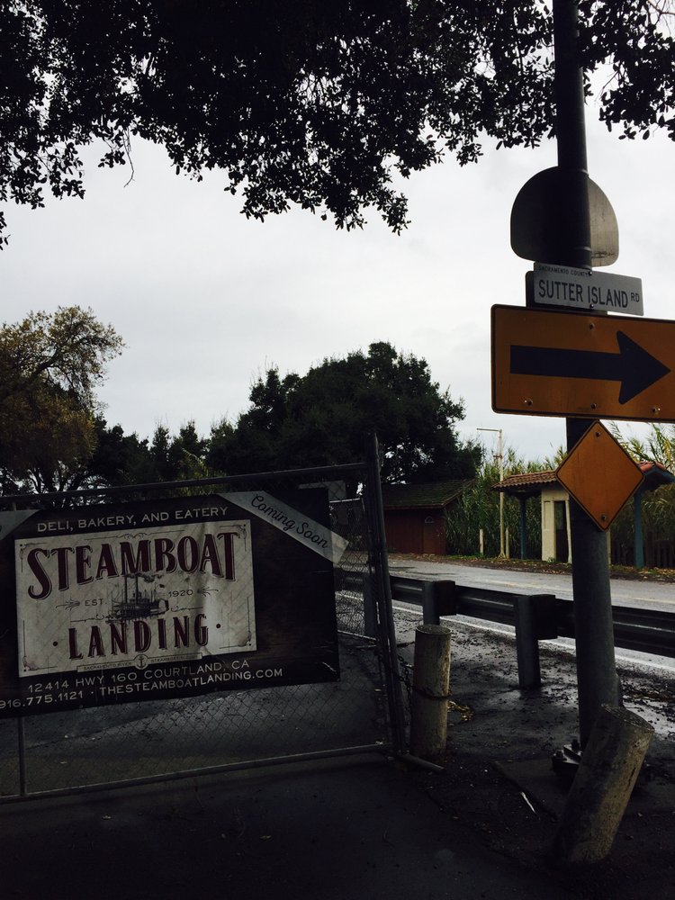 Steamboat Landing Delis 12414 State Hwy 160, Courtland, CA